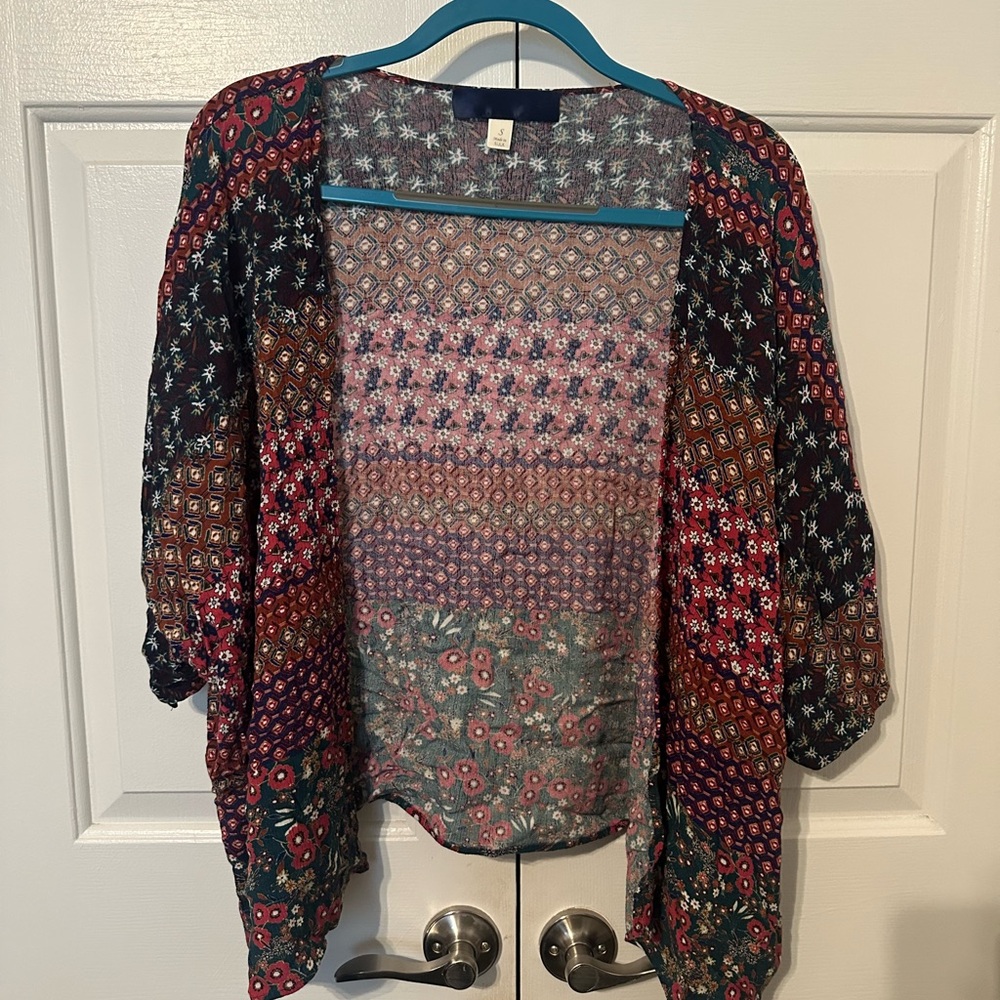Francesca's Collections Colorful Patterned Kimono